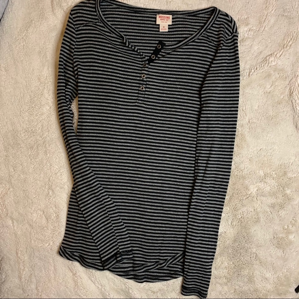 Mossimo Supply Co. long sleeve top